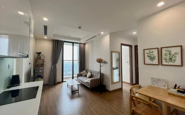 1 bedroom with twin bed in Vinhomes GreenBay Hanoi - photo 2