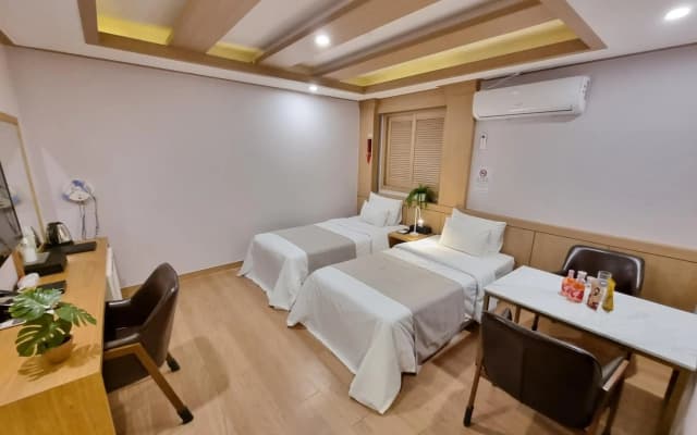 Lex Tourist Hotel - photo 3