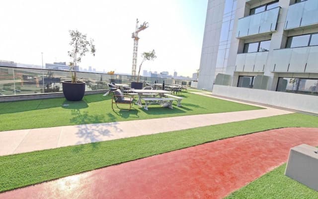 Luxury Living at Cloud Tower JVT with - photo 3
