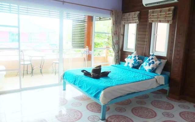 Baan Tonpai Koh Larn - photo 3