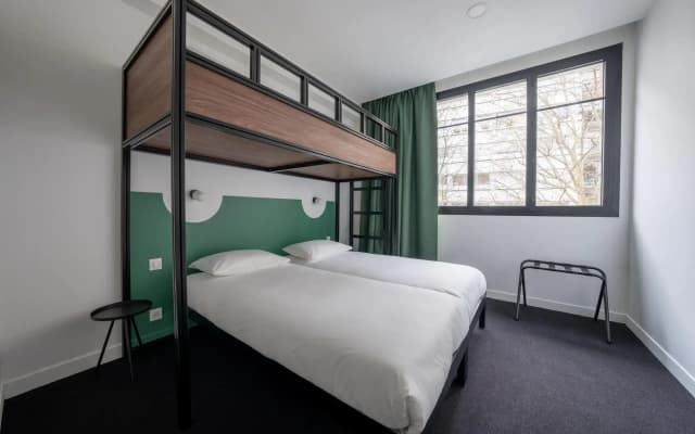 Beau M Paris Hostel - photo 4