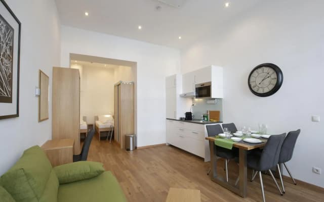 Vienna Gold Apartments - photo 4