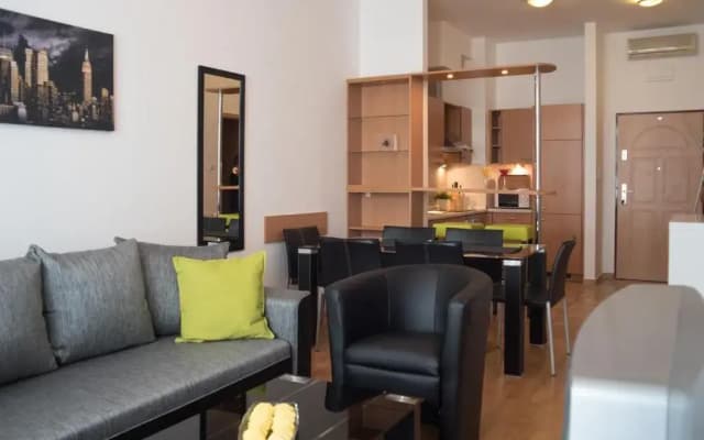 Apartment with Big Terrace - photo 3