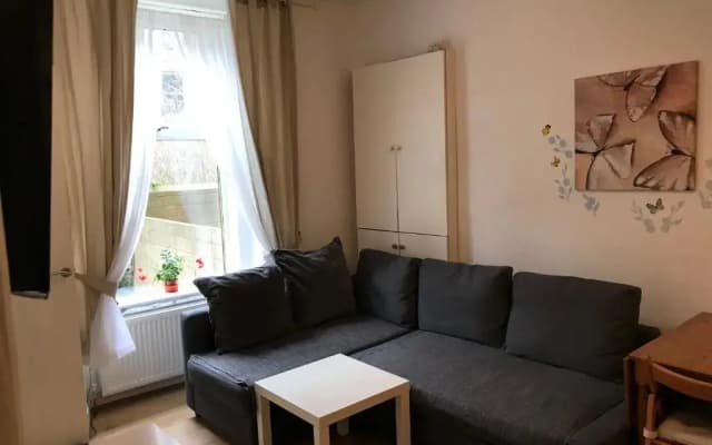 Edinburgh Central Apartment - photo 3