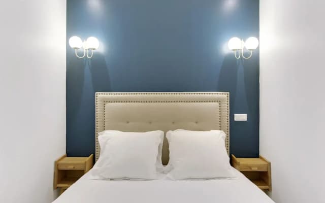 Pick A Flat's Passage Cardinet apartment - photo 4
