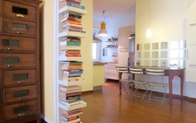 Temporary House - Design District - photo 2