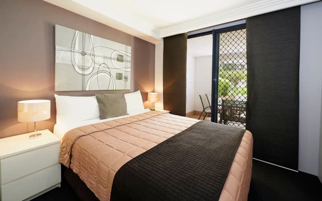 Waldorf Randwick Serviced Apartments - photo 4