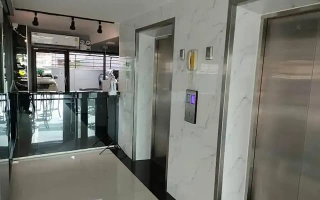 At 81 Hotel - photo 2