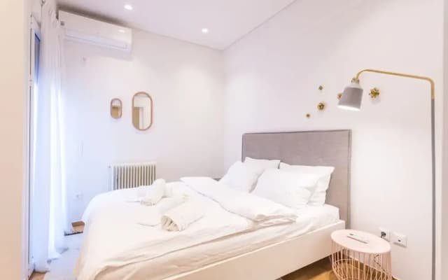 QuietFlat 4th Flr HiEnd 1bdr - photo 5