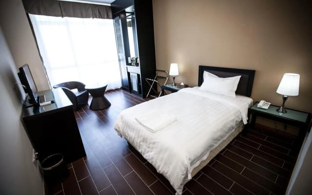 Putatan Platinum Hotel - photo 4
