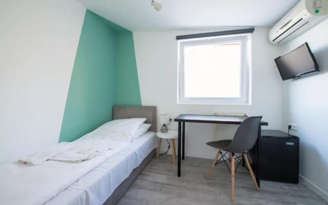Chesscom Guesthouse - photo 3