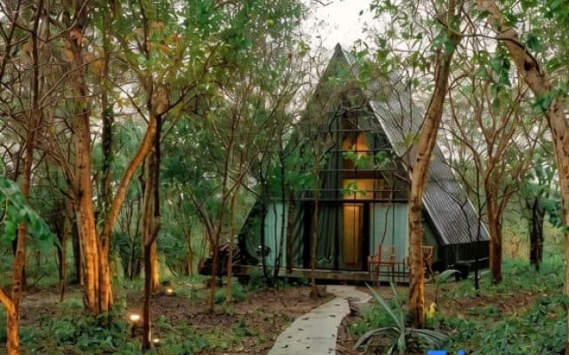 Issara Bar&House - photo 2