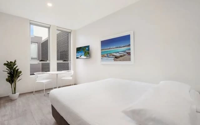 Bondi Beach Studios Suite 1 - photo 3