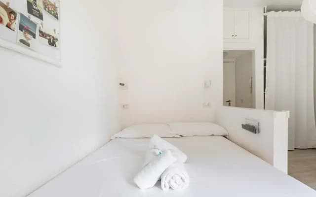 Guesthost - Bright Apt 600mt From Viale Zara! - photo 3