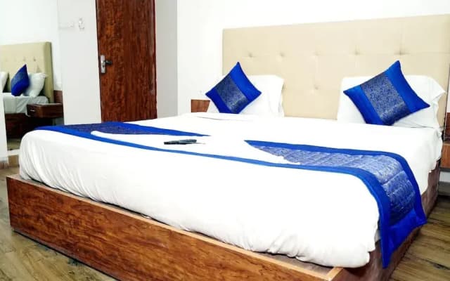 Hotel LA Pearl Inn - photo 2