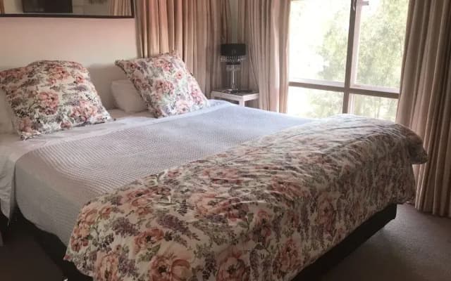 Linley House Bed & Breakfast - photo 3
