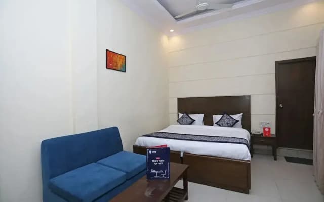 Capital O 10750 Hotel Vivek - photo 4
