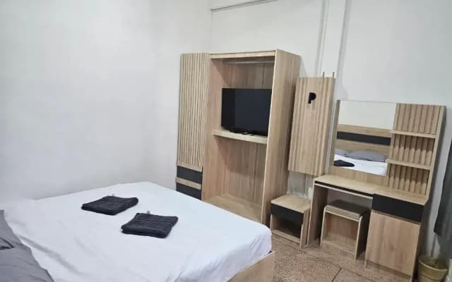 Urban Jungle Hostel - photo 2
