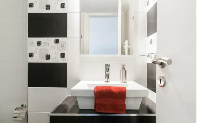 Nicholas Point Apartments and Rooms - photo 5