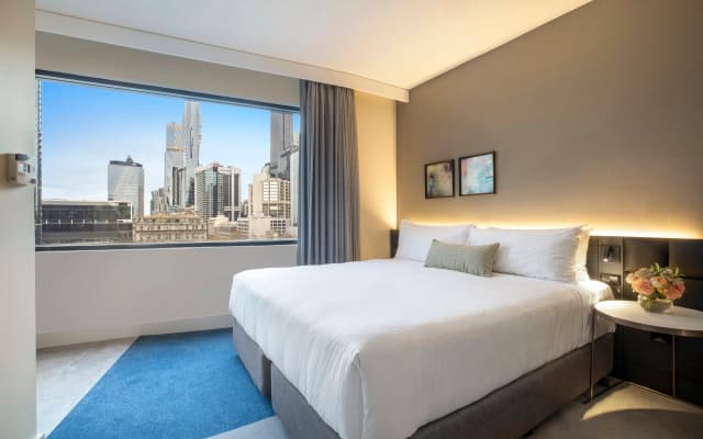 Crowne Plaza Melbourne by IHG - photo 5