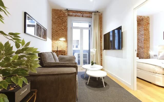 Madrid Centric VIII by Madflats Collection - photo 3