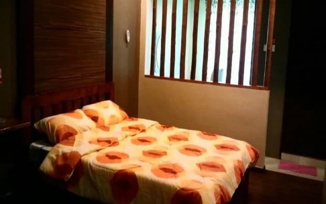 Gina Town House - photo 2