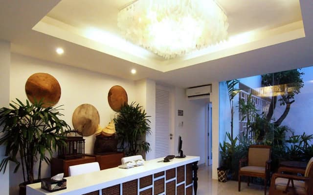 The Kanjeng Suites Villas Seminyak - photo 2