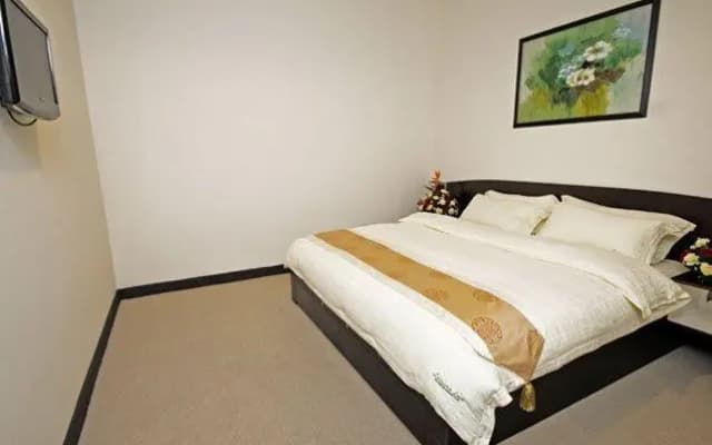 Leisure Inn - photo 3