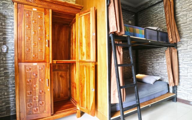 Puji Hostel And Bungalow Ubud - photo 4