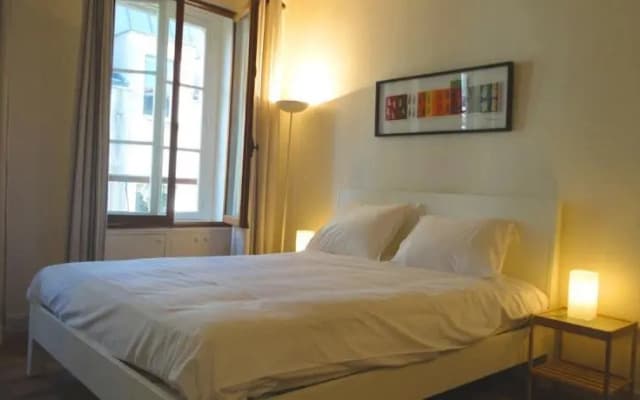 Into Paris - Mouffetard Apartment - photo 5