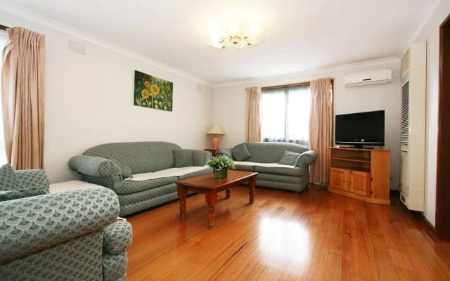 40 Thames Holiday Unit - photo 2