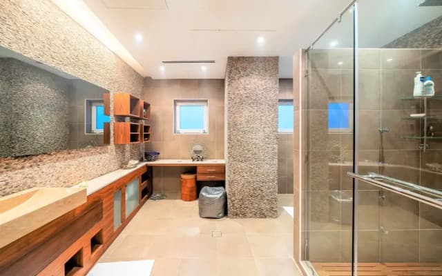 Ultimate Luxury sea front villa with private pool Palm Jumeirah - photo 2