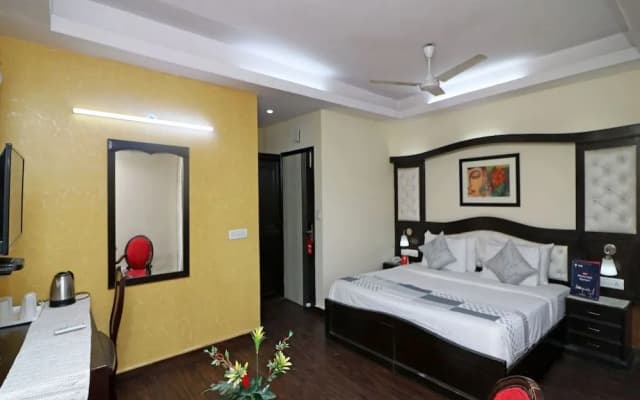 OYO 13451 Star Corporate Avenue - photo 5