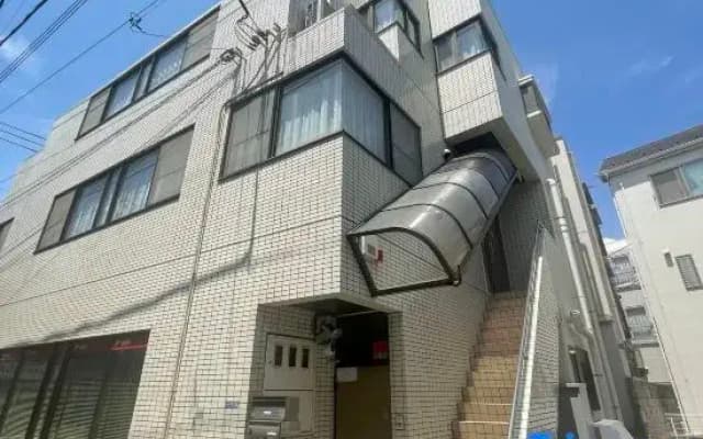 Modern Tokyo Suites - photo 2