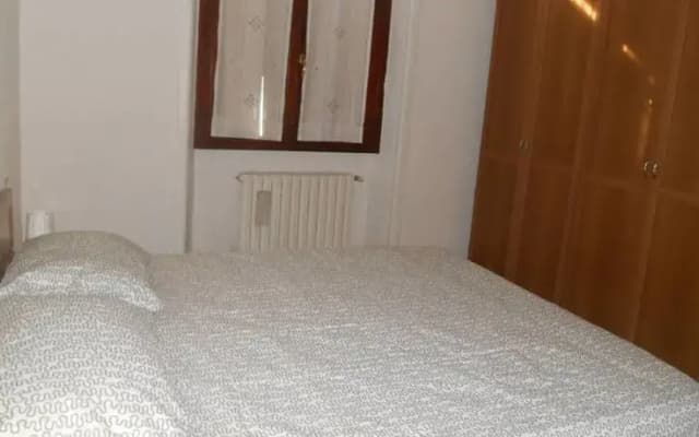 Monti V. House - photo 5