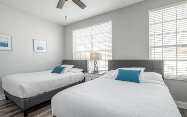 Vista Cay Casa Bella 3 Bedroom Townhouse by RedAwning - photo 2