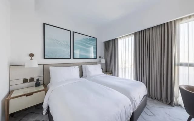 Comfortable 2BR Address Harbour Point - photo 4