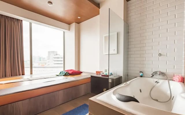 Reddoorz Apartment @ Pasar Baru Mansion - photo 2