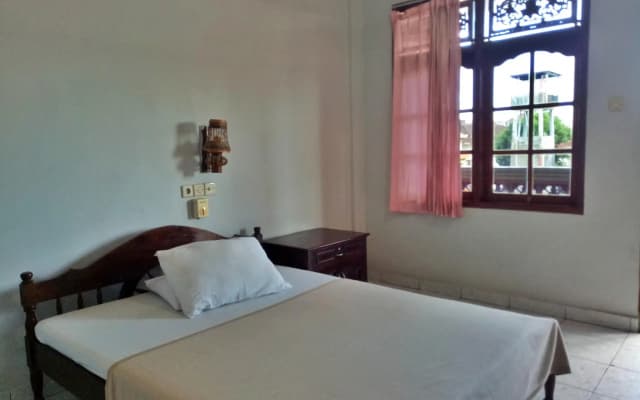 Taman Mekar Beach Inn 2 - photo 2