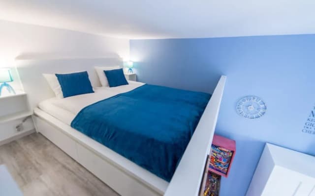 happy home Budapest BLUE - photo 3