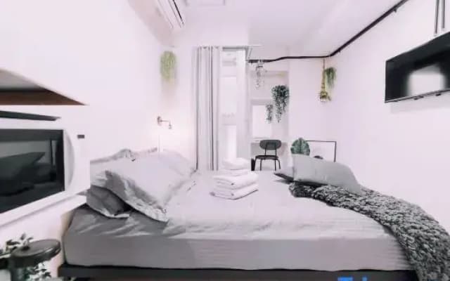 Minimalist Loft 2: Namba Compact Studio & 24/7 Gym - photo 2