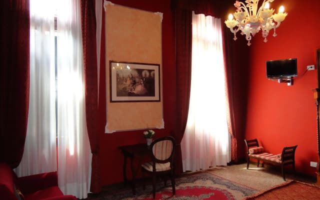 Lion Morosini Palace - photo 2