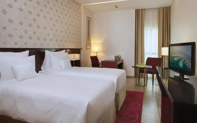 Cosmopolitan Hotel - photo 3