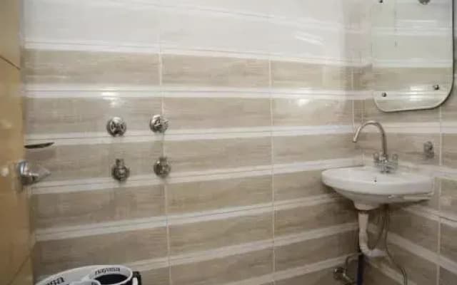 UNV Hostel - photo 5