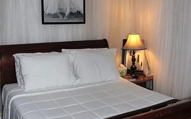 Hollywood Dream Suites - photo 4