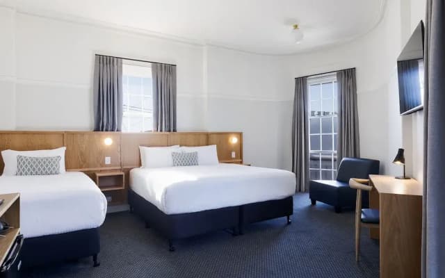 Mortdale Hotel - photo 5