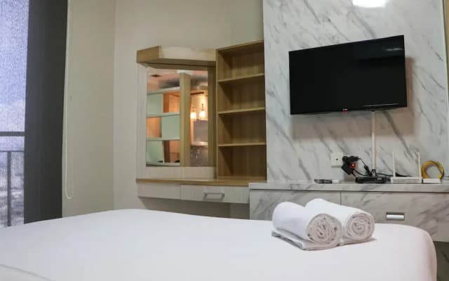 Cozy Studio at Mangga Dua Apartment by Travelio - photo 5