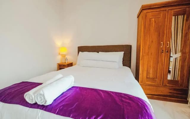 Turtle Shelter Guest House - photo 3