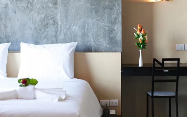 B2 Hotel South Pattaya Premier Hotel - photo 4
