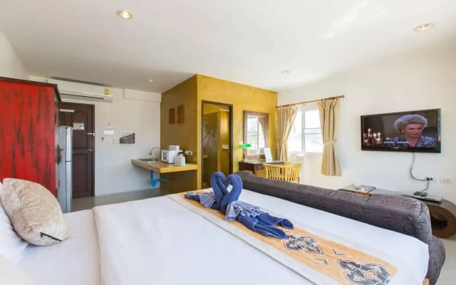 Marina Boutique Suites Guesthouse - photo 4